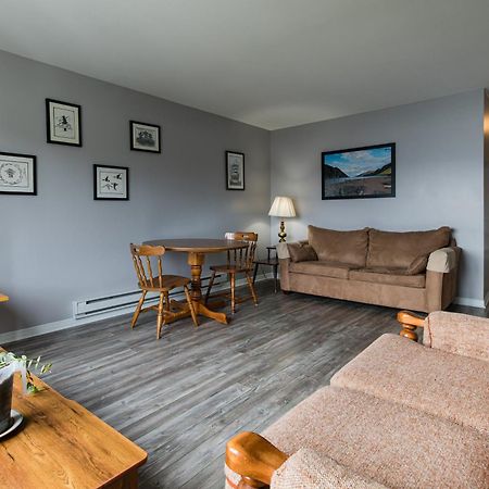 Out East B&B - Norris Point Екстер'єр фото